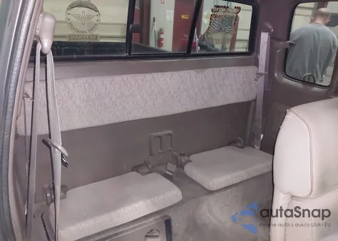 1999 Toyota Tacoma from USA, damaged, VIN 4TAWN72N4XZ424361